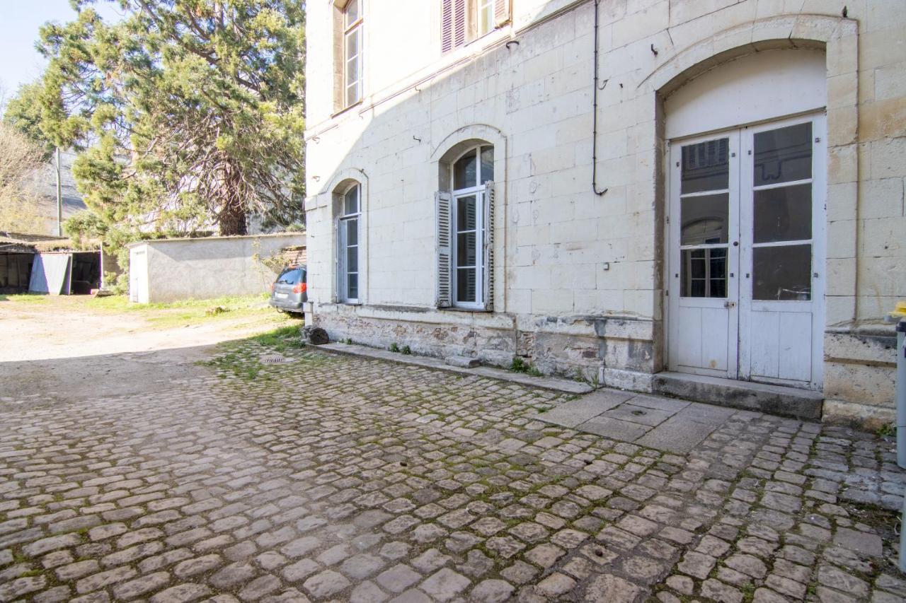 Apt Bords De Loire - Rdc - Au Pied Du Chateau Saumur Exteriör bild